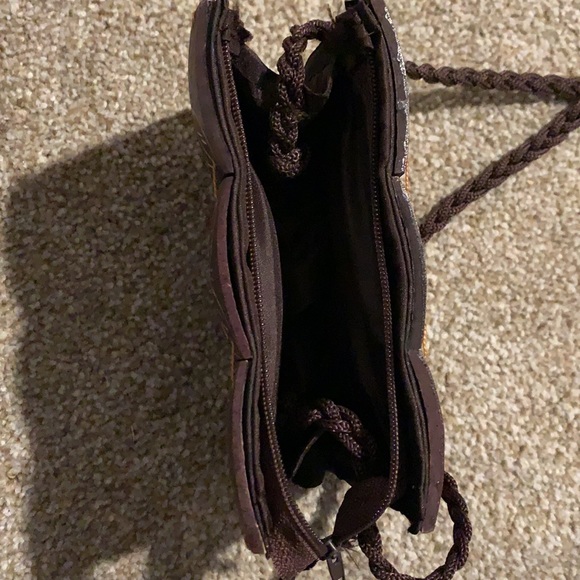 New purse purchased in the Bahamas. - Picture 6 of 7